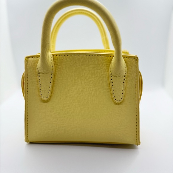 Steve Madden Small Yellow Crossbody with Star Charm. New with no tags. - Picture 2 of 11